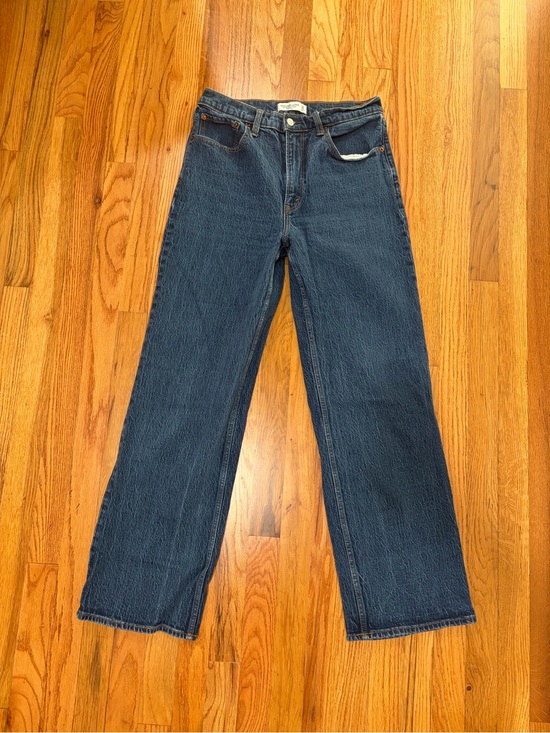 Abercrombie & Fitch Denim - Abercrombie & Fitch Dark Blue The 90’s Relaxed Jean High Rise